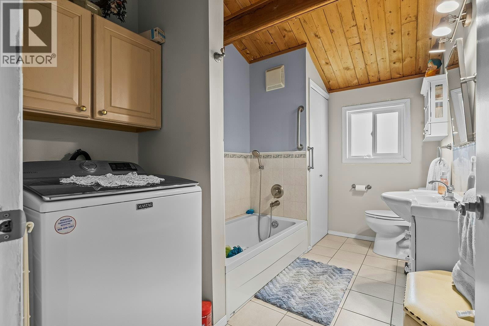 5090 Mackinnon Road, Peachland, BC, V0H 1X0 - 48