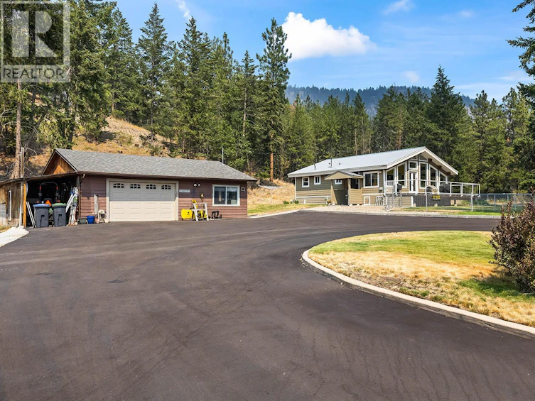 5090 Mackinnon Road, Peachland, BC, V0H 1X0 - 4
