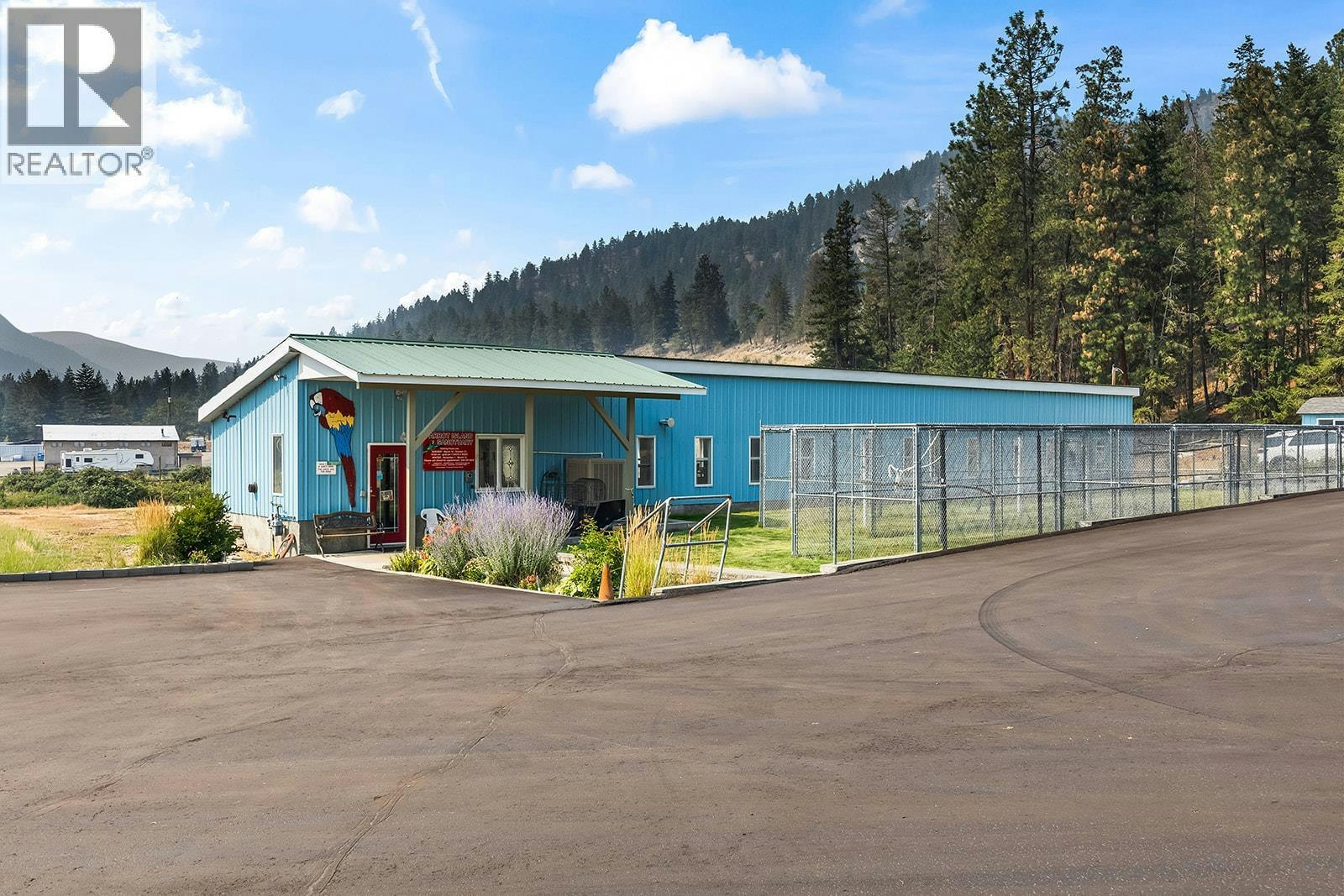 5090 Mackinnon Road, Peachland, BC, V0H 1X0 - 8