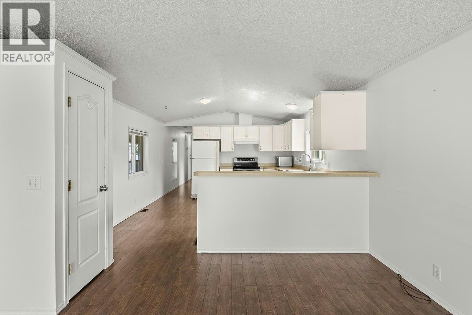 5090 Mackinnon Road, Peachland, BC, V0H 1X0 - 56
