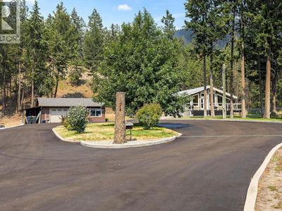 5090 Mackinnon Road - 5