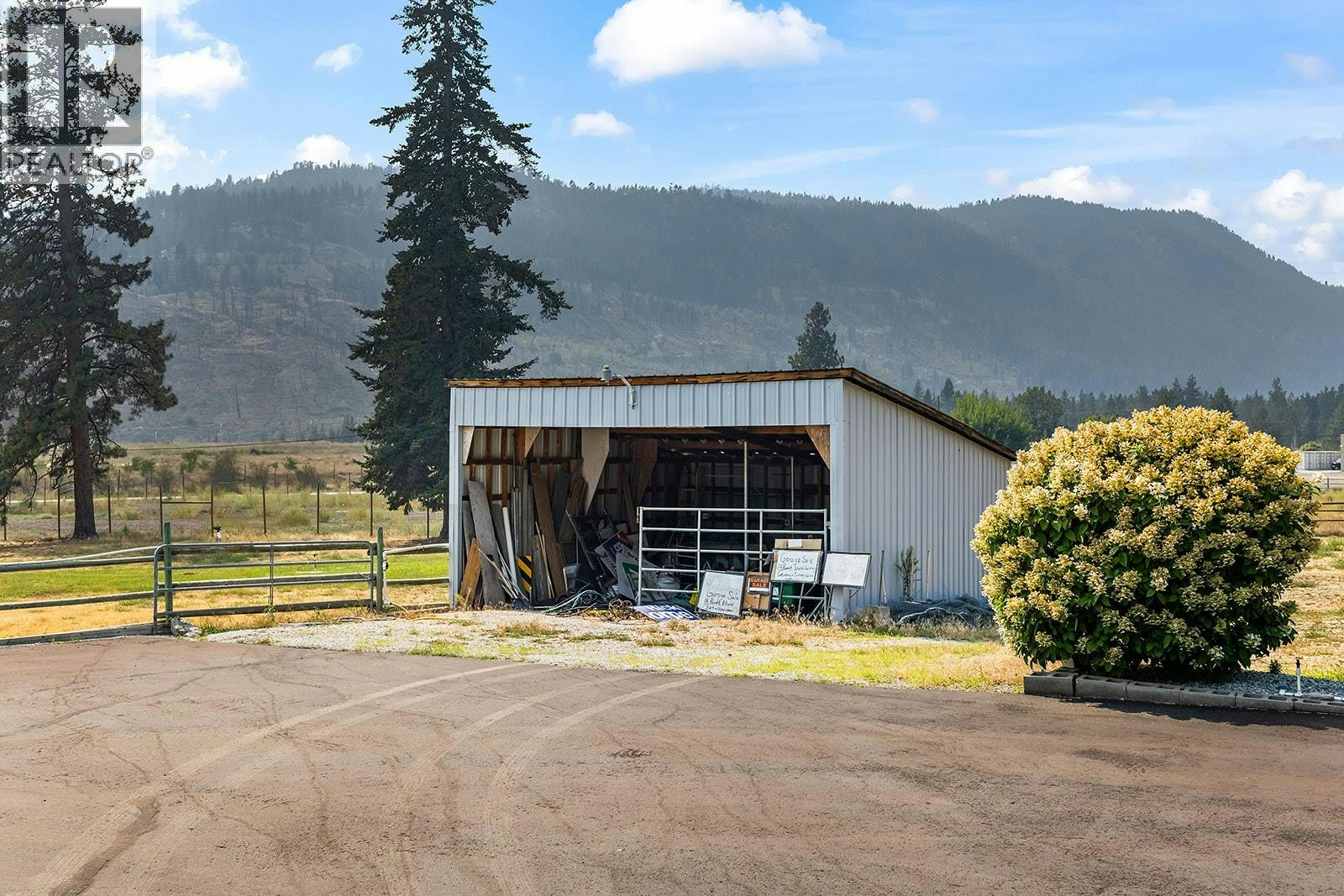 5090 Mackinnon Road, Peachland, BC, V0H 1X0 - 10