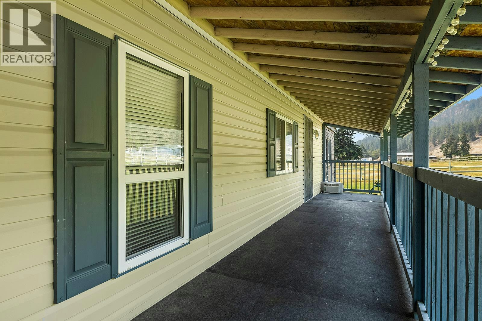 5090 Mackinnon Road, Peachland, BC, V0H 1X0 - 53