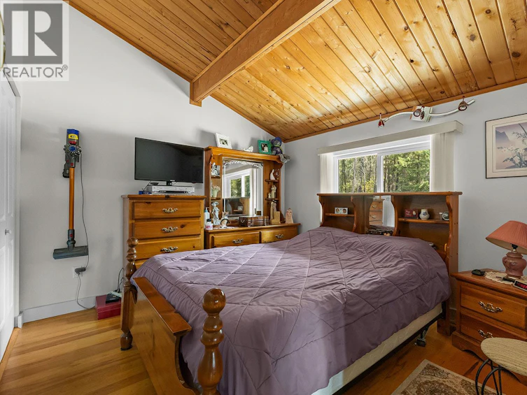 5090 Mackinnon Road, Peachland, BC, V0H 1X0 - 45