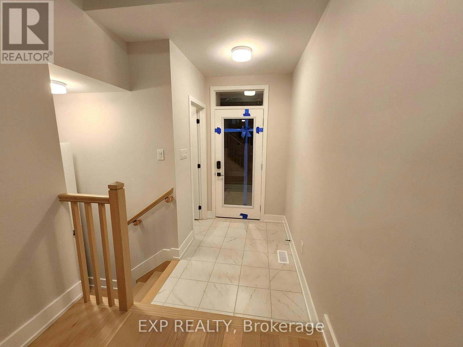 658 Fenwick Way, Manotick, ON, K2J 7E6 - 2