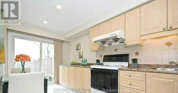 A SECOND FLOOR-81 Hawkshead Crescent, Toronto, ON, M1W 2Z4 - 2
