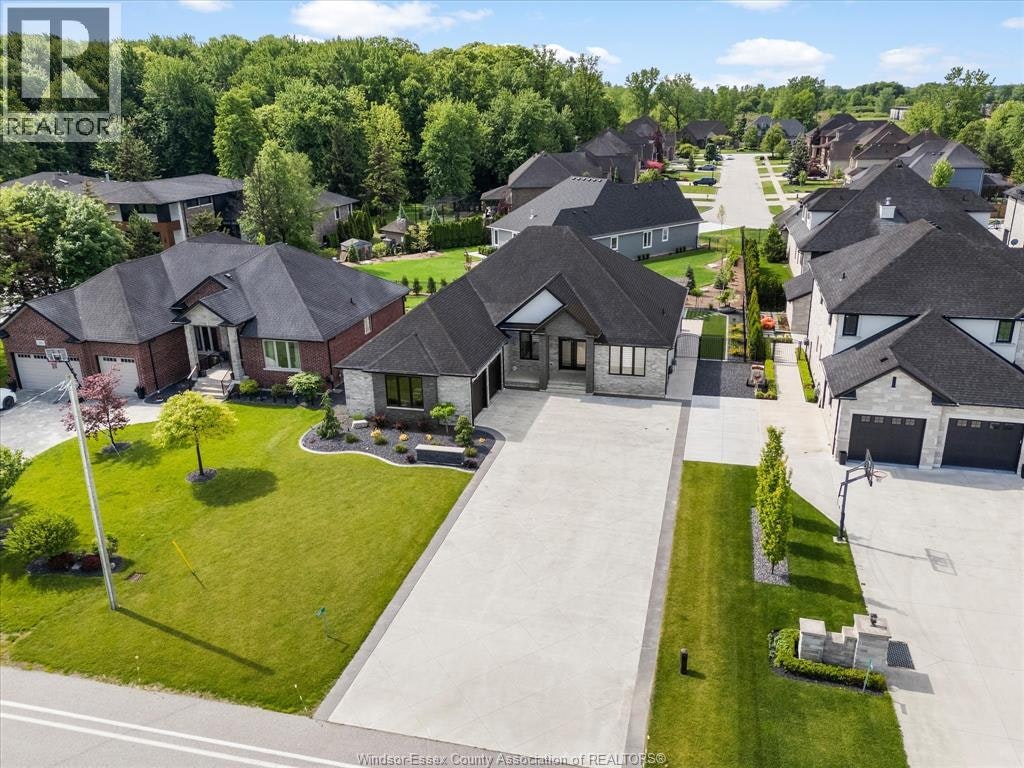 351 Old Tecumseh, Lakeshore, ON, N8N 3T2