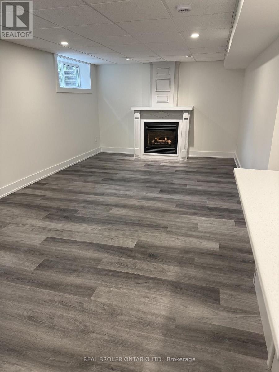 BASEMENT-110 Melrose Avenue, Barrie, ON, L4M 2B3