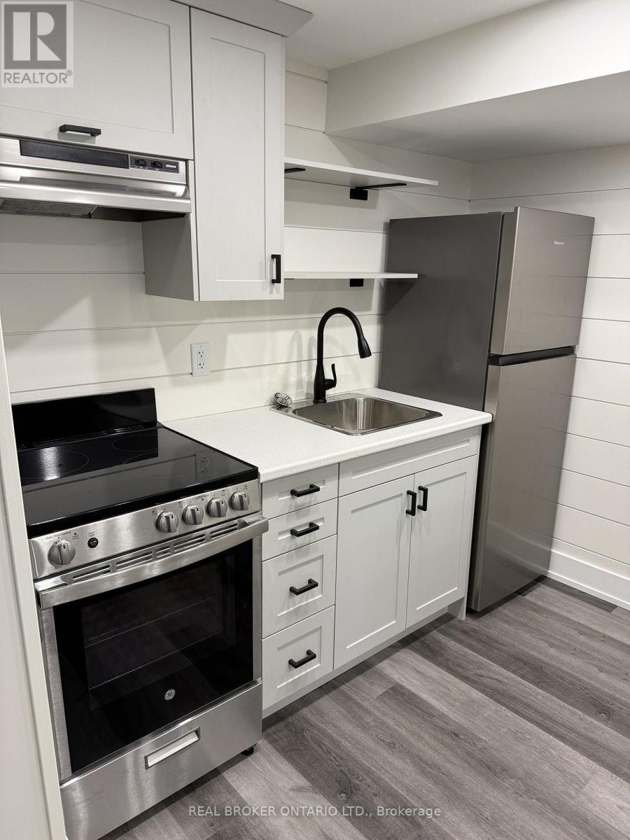 BASEMENT-110 Melrose Avenue, Barrie, ON, L4M 2B3 - 5