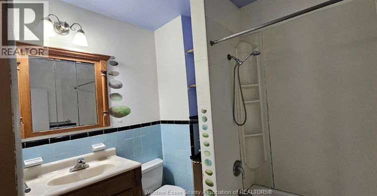 UPPER-693 Bruce Avenue, Windsor, ON, N9A 4X3 - 12