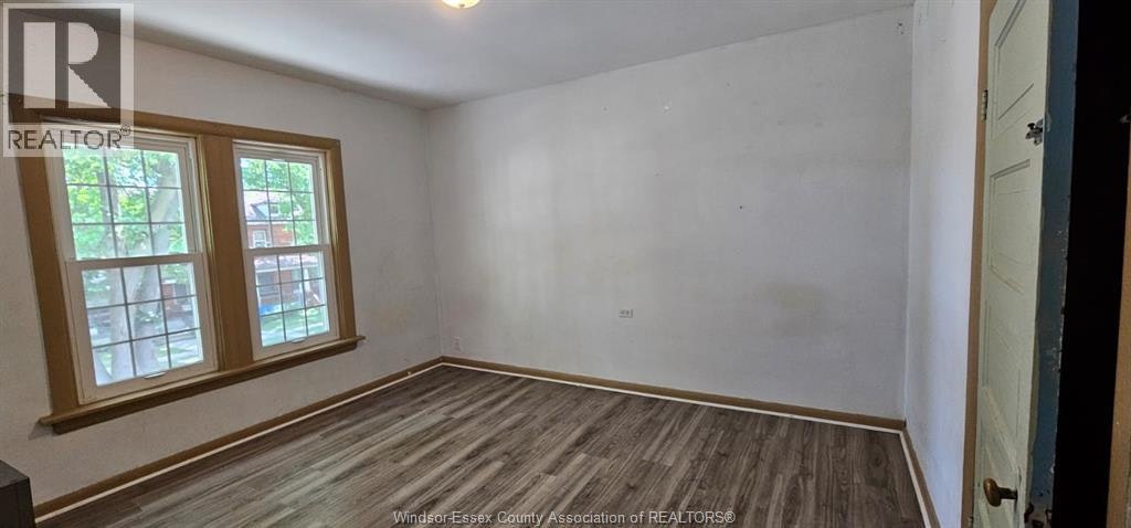 UPPER-693 Bruce Avenue, Windsor, ON, N9A 4X3 - 9