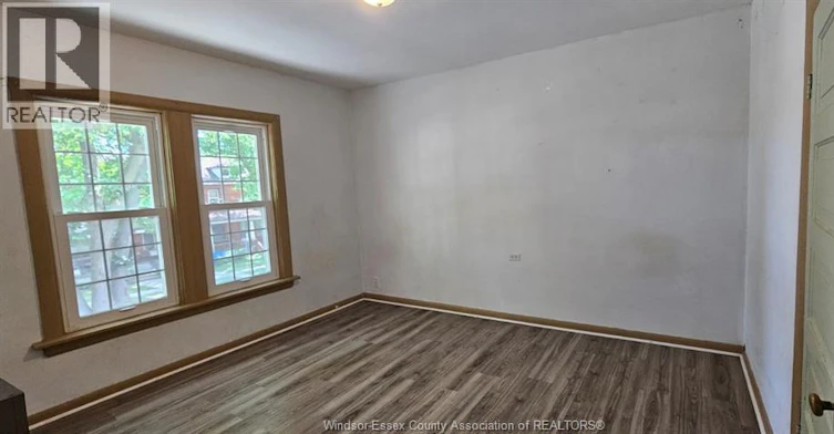 UPPER-693 Bruce Avenue, Windsor, ON, N9A 4X3 - 9