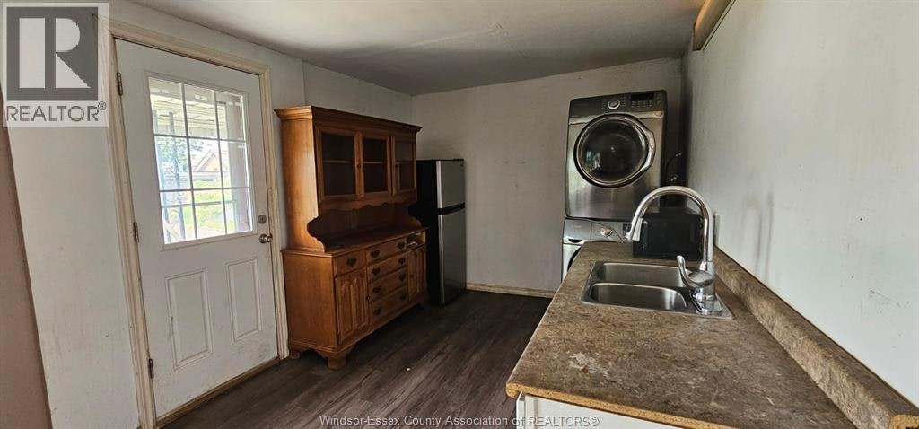UPPER-693 Bruce Avenue, Windsor, ON, N9A 4X3 - 6
