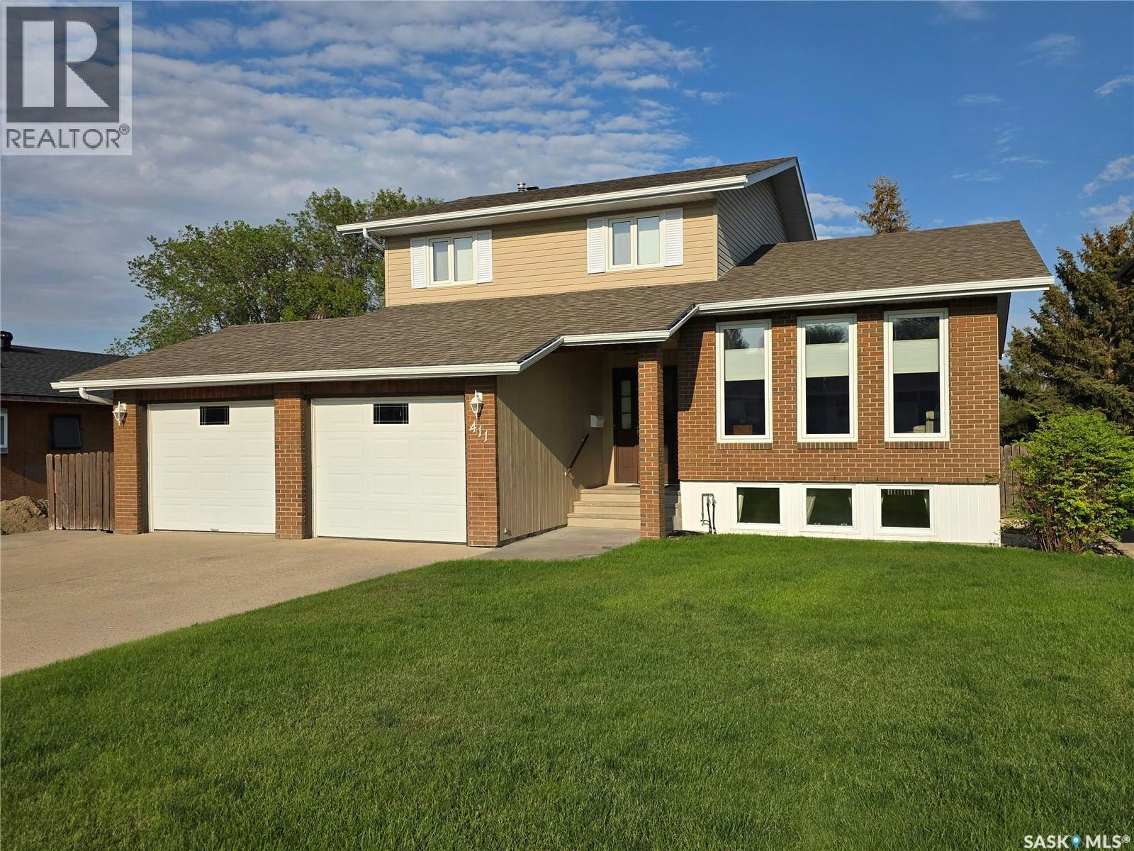 411 Milburn Crescent, Swift Current, SK, S9H 4X8