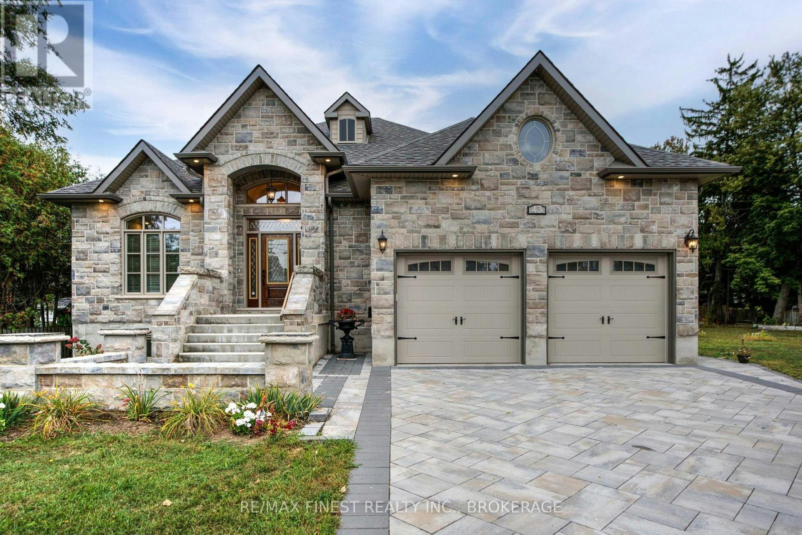 43 Crerar Boulevard, Kingston, ON, K7M 3P7