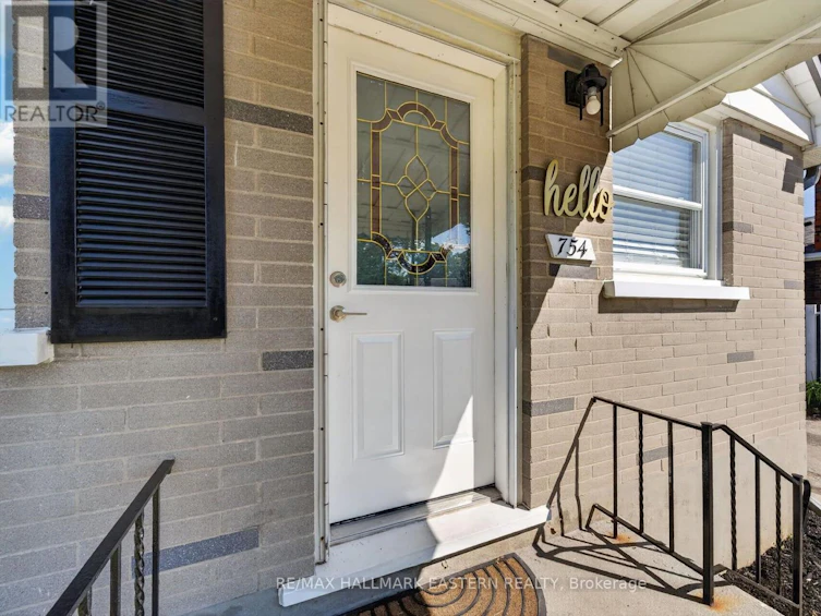 754 Crawford Place, Peterborough, ON, K9J 3X3 - 4