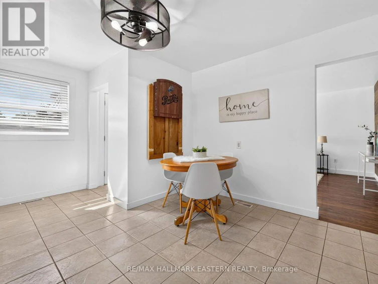 754 Crawford Place, Peterborough, ON, K9J 3X3 - 14