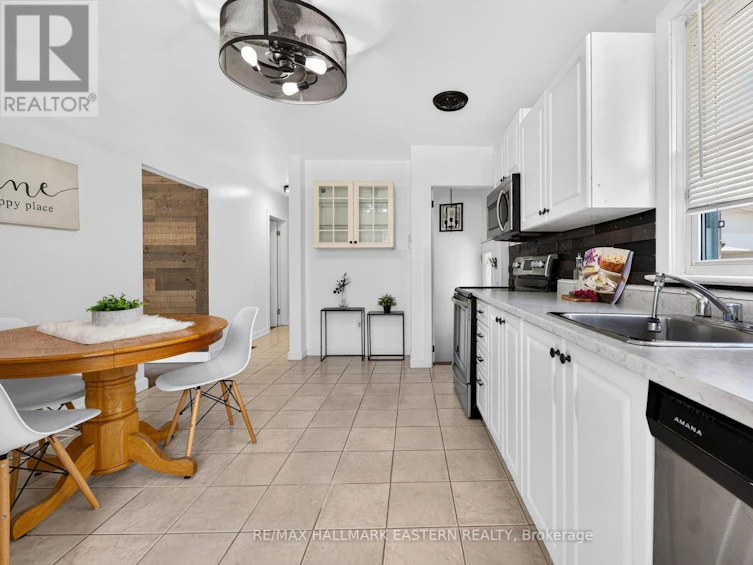 754 Crawford Place, Peterborough, ON, K9J 3X3 - 12