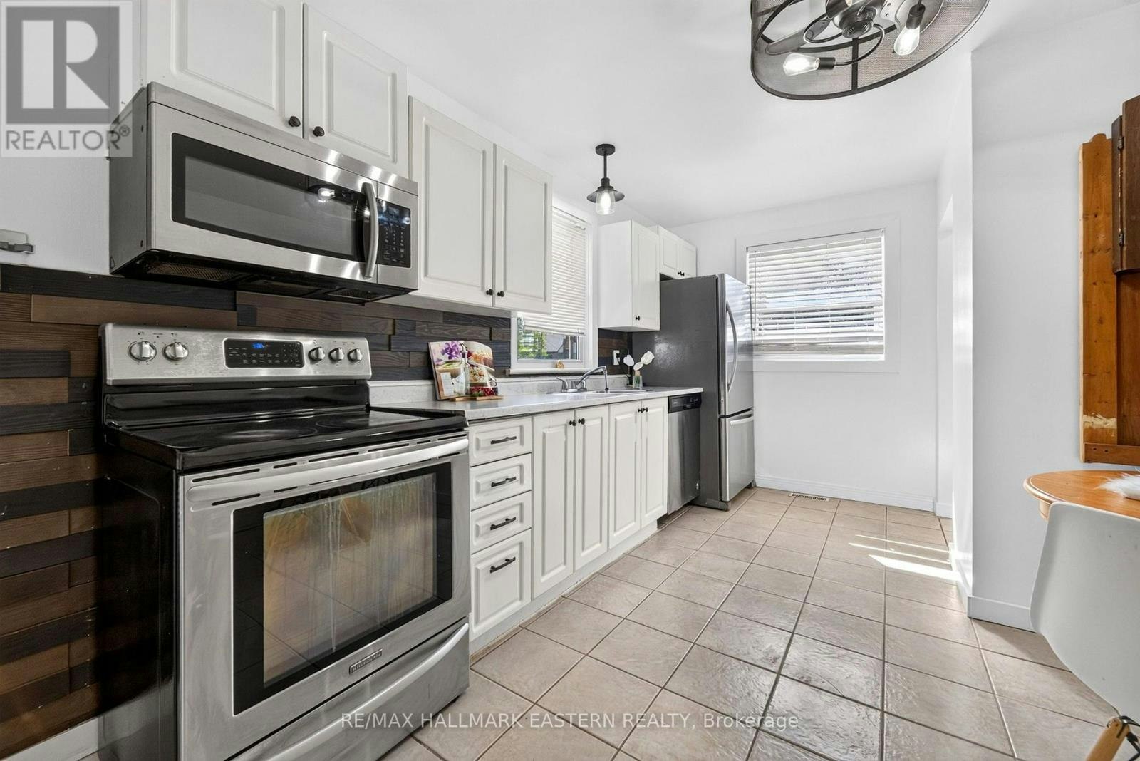754 Crawford Place, Peterborough, ON, K9J 3X3 - 13