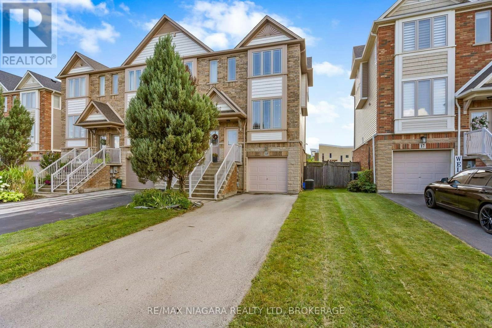 15 Hemlock Way, Grimsby, ON, L3M 0A7
