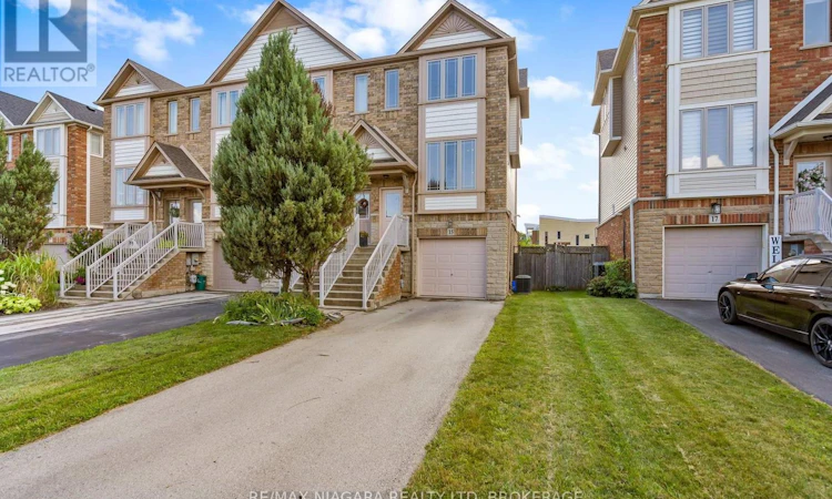 15 Hemlock Way