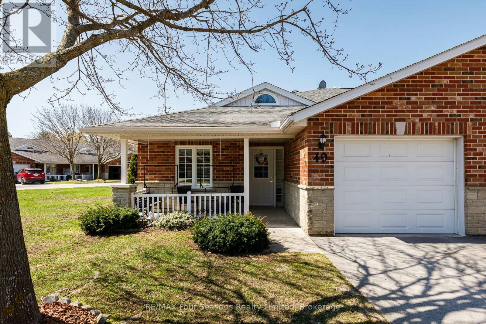 49-275 Huron Street, Clearview, ON, L0M 1S0