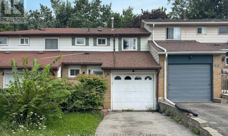 58 Chaucer Crescent
