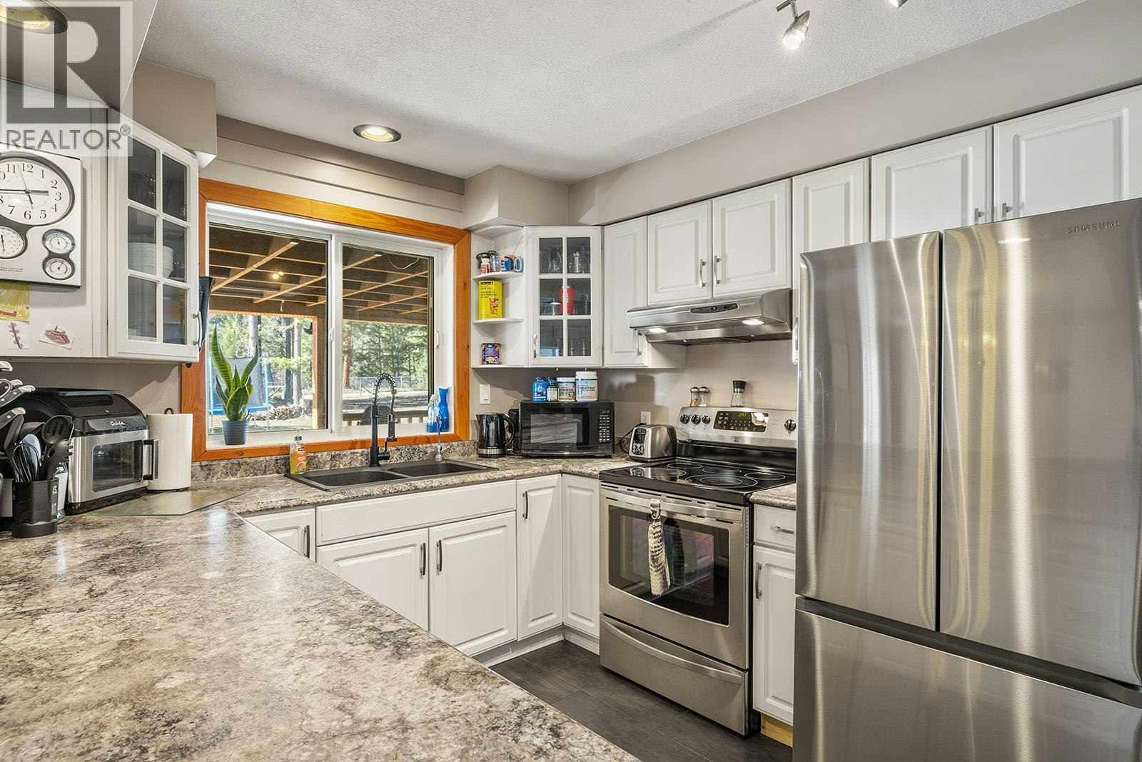 5835 3rd Street, Beaverdell, BC, V0H 1A0 - 35