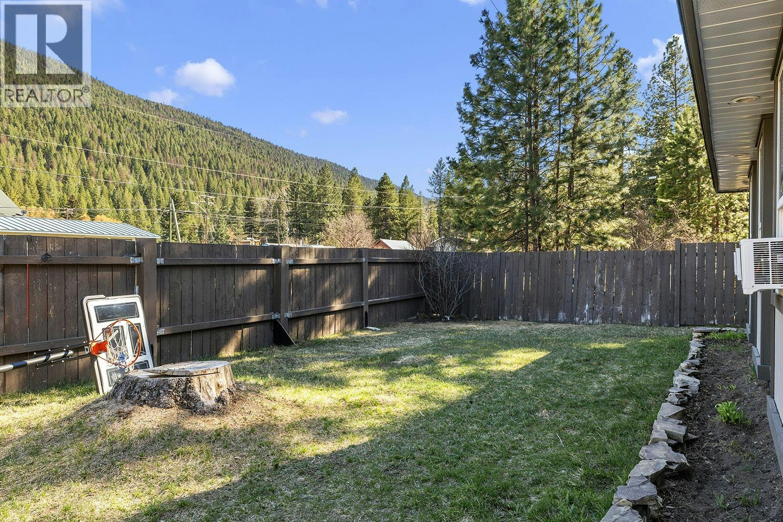 5835 3rd Street, Beaverdell, BC, V0H 1A0 - 19