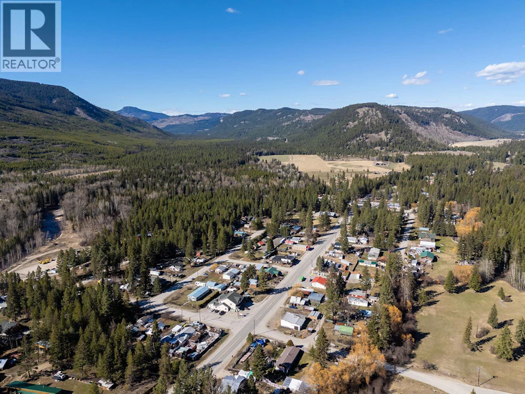 5835 3rd Street, Beaverdell, BC, V0H 1A0 - 56