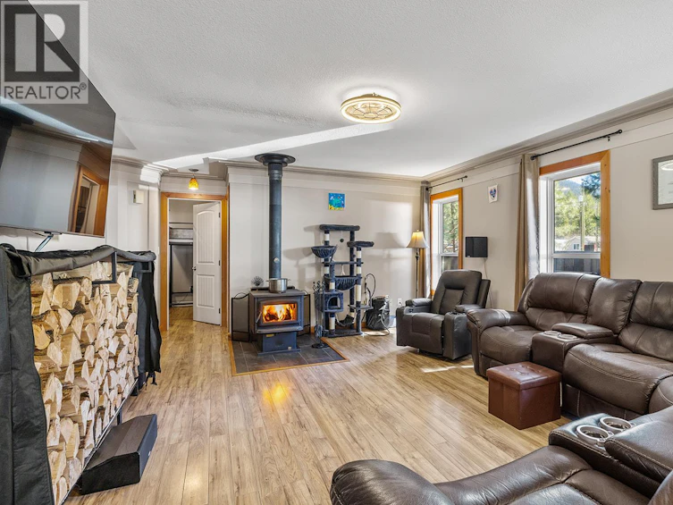 5835 3rd Street, Beaverdell, BC, V0H 1A0 - 25