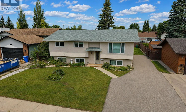 3352 Dent Crescent