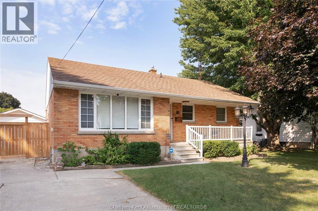 26 Canterbury Street, Chatham-Kent, ON, N7L 3S5