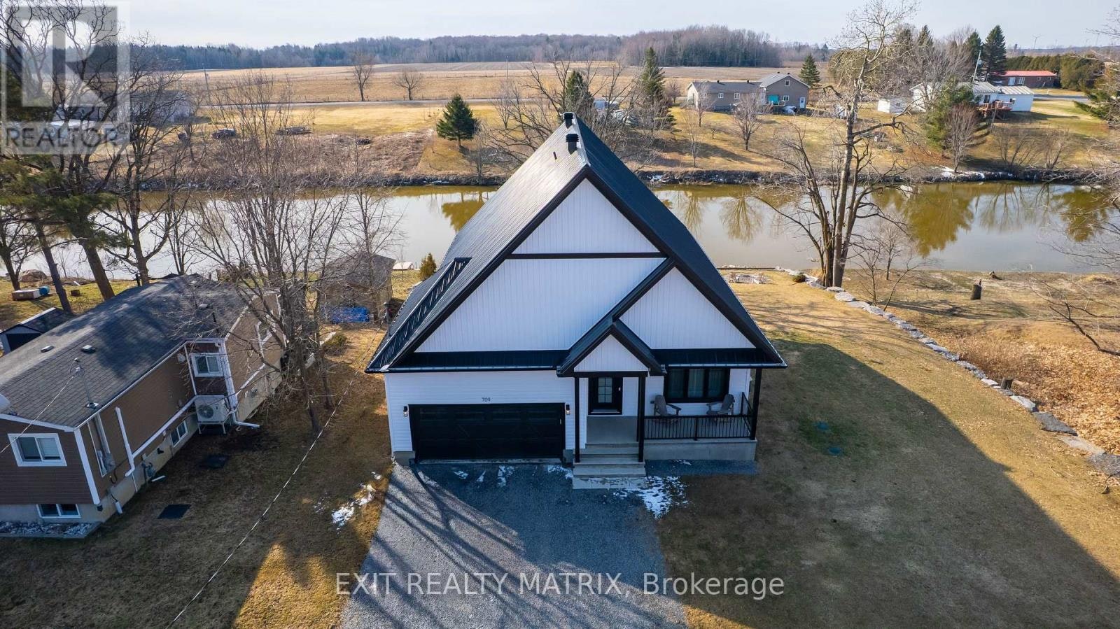 709 Lebrun Street, Limoges, ON, K0A 1M0