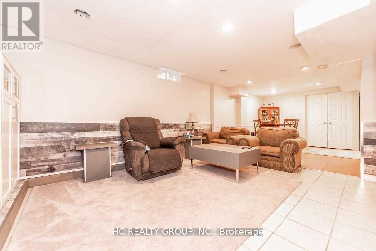 42 Greenbelt Crescent, Richmond Hill, ON, L4C 5R8 - 33