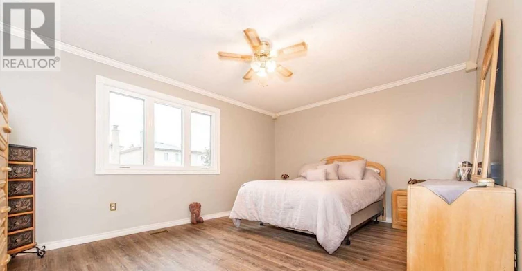 42 Greenbelt Crescent, Richmond Hill, ON, L4C 5R8 - 18