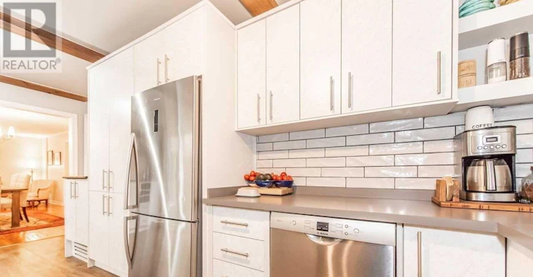 42 Greenbelt Crescent, Richmond Hill, ON, L4C 5R8 - 12