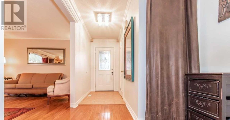 42 Greenbelt Crescent, Richmond Hill, ON, L4C 5R8 - 5