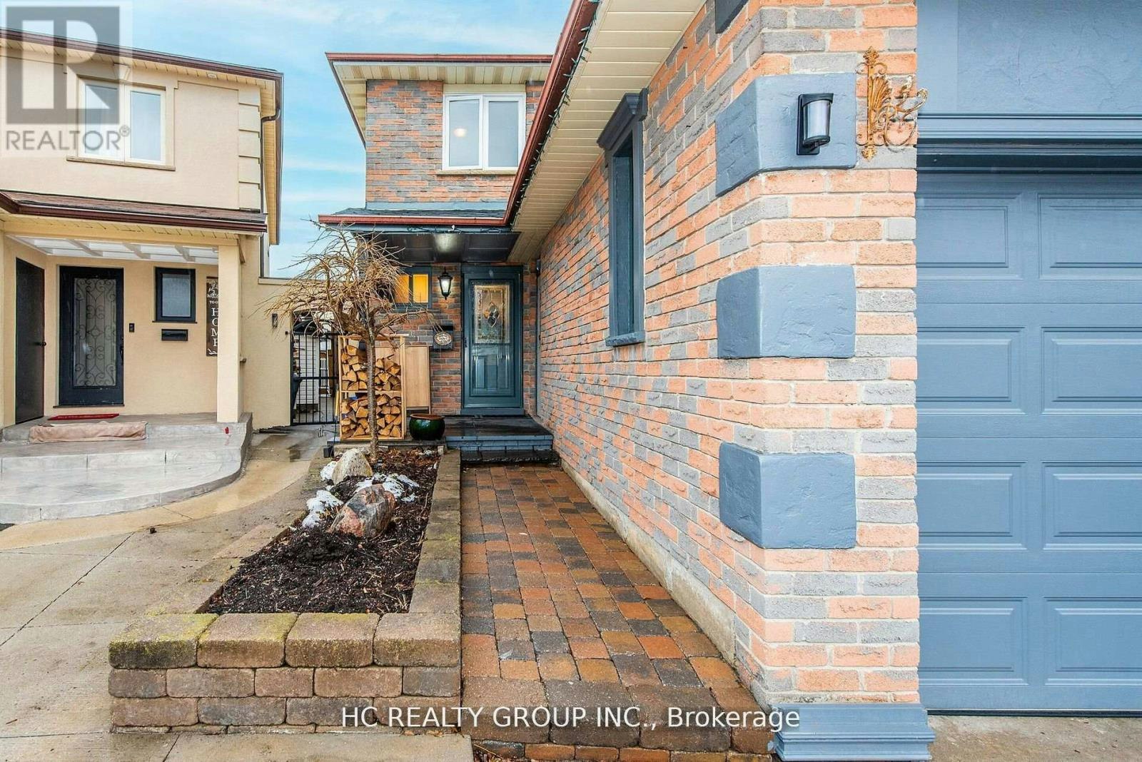 42 Greenbelt Crescent, Richmond Hill, ON, L4C 5R8 - 3