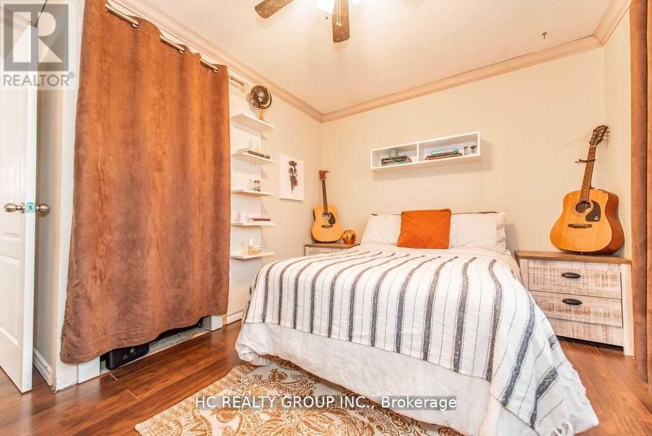 42 Greenbelt Crescent, Richmond Hill, ON, L4C 5R8 - 23