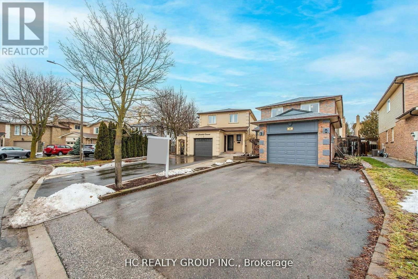 42 Greenbelt Crescent, Richmond Hill, ON, L4C 5R8