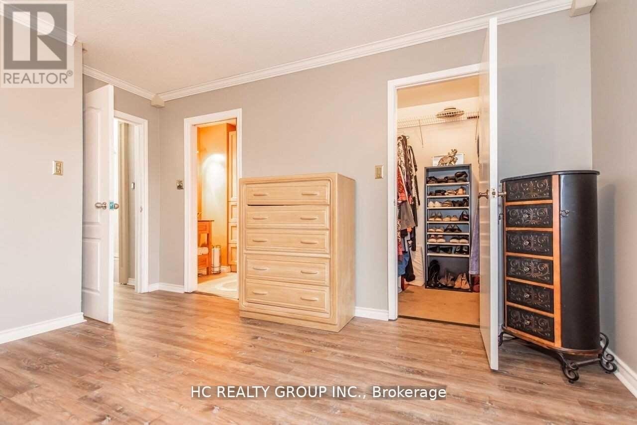 42 Greenbelt Crescent, Richmond Hill, ON, L4C 5R8 - 19