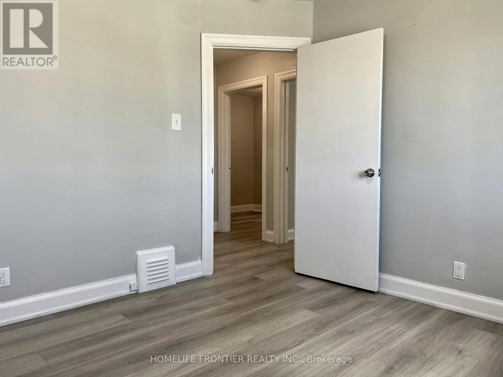 MAIN-63 Lockerbie Avenue, Toronto, ON, M9N 3A3 - 21