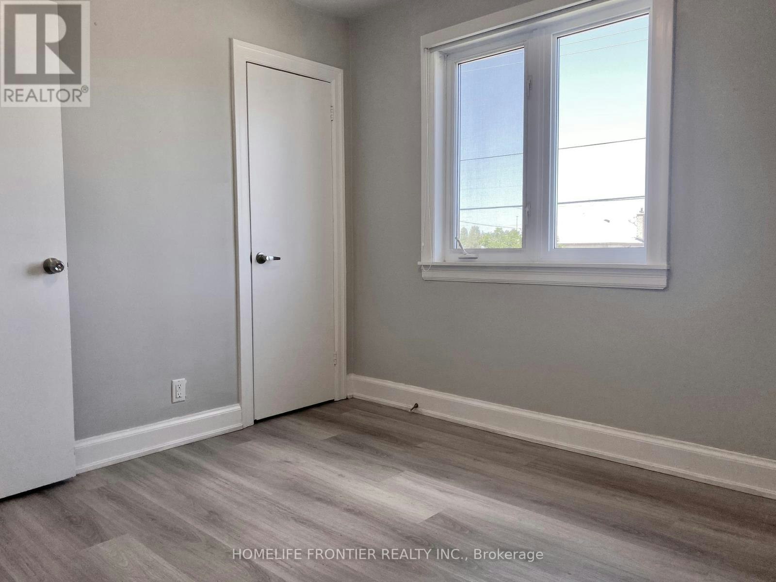 MAIN-63 Lockerbie Avenue, Toronto, ON, M9N 3A3 - 17