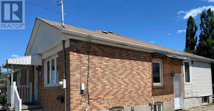 MAIN-63 Lockerbie Avenue, Toronto, ON, M9N 3A3 - 4
