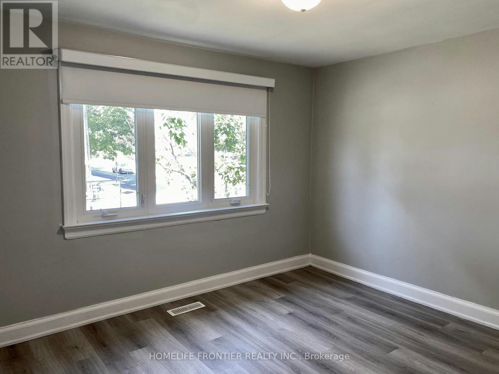 MAIN-63 Lockerbie Avenue, Toronto, ON, M9N 3A3 - 18