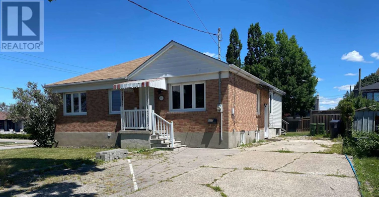 MAIN-63 Lockerbie Avenue, Toronto, ON, M9N 3A3