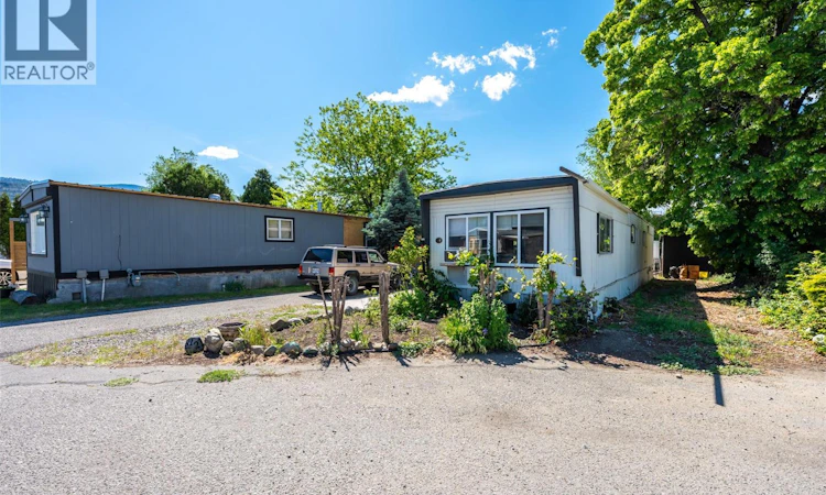 21-3999 Skaha Lake Road