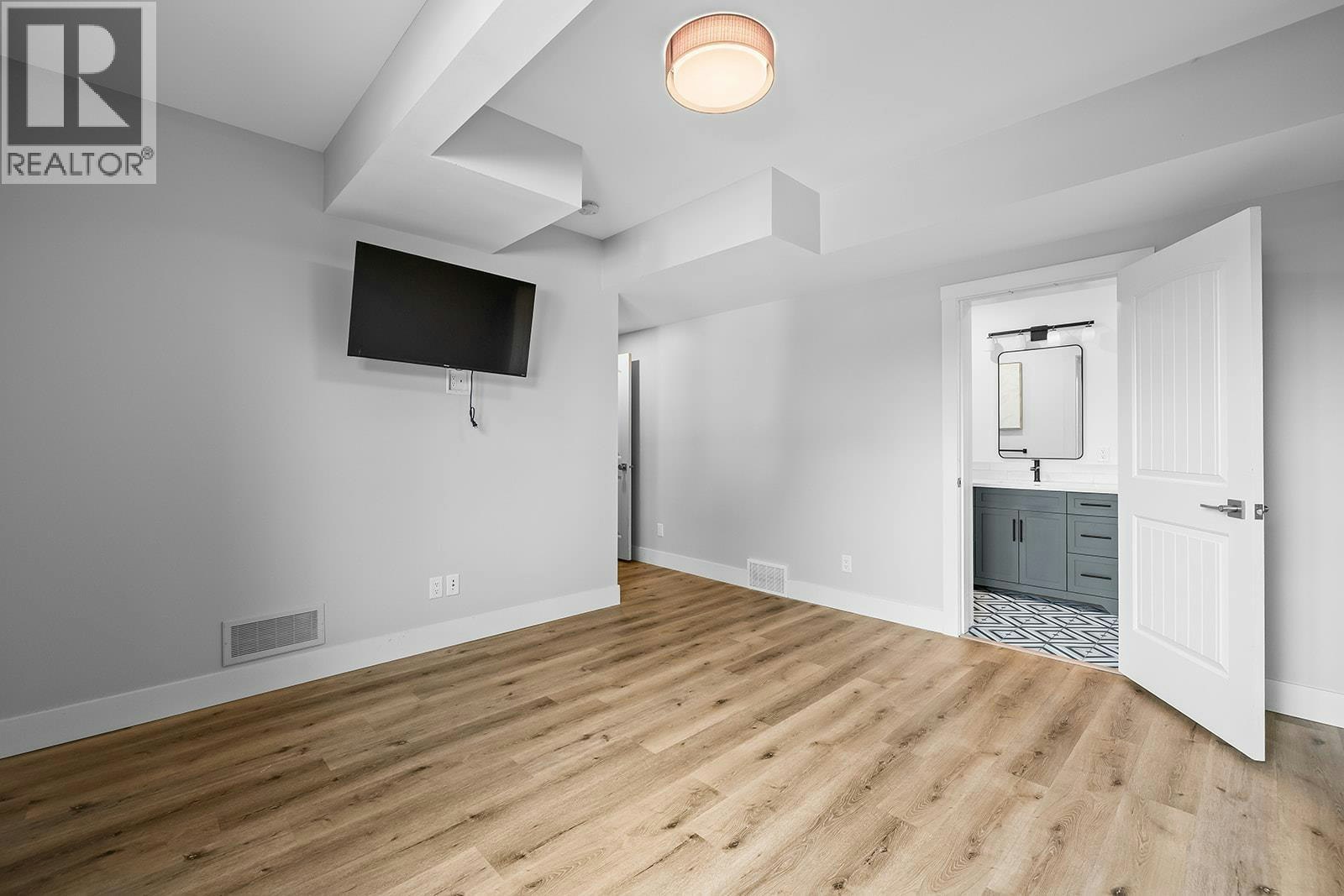 421 Tucker Court, Kelowna, BC, V1V 2S9 - 41