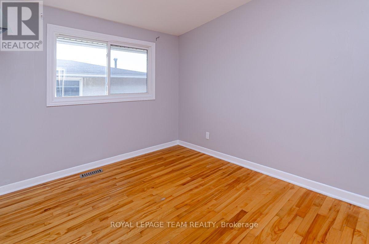1476 Claymor Avenue, Ottawa, ON, K2C 1S6 - 14